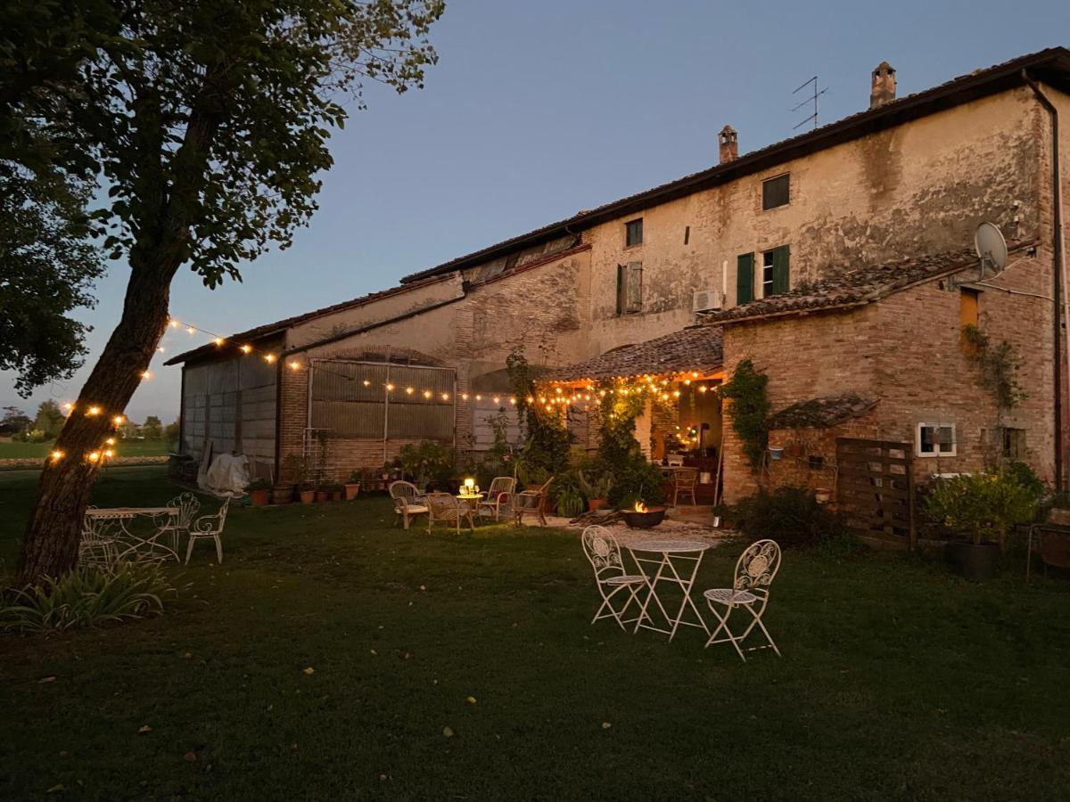 B&B Ostria Vento Medesano Exteriör bild